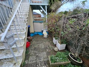 Photo 8- click for photo gallery